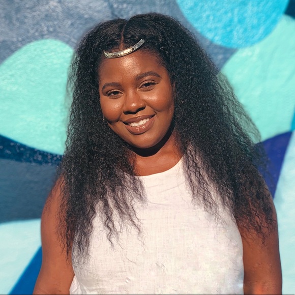 Hey hey, It’ Yahaya from Mind Your Petals 🌺 - Picture 4 of 4